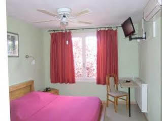 Cit'hotel Cigalas 2*